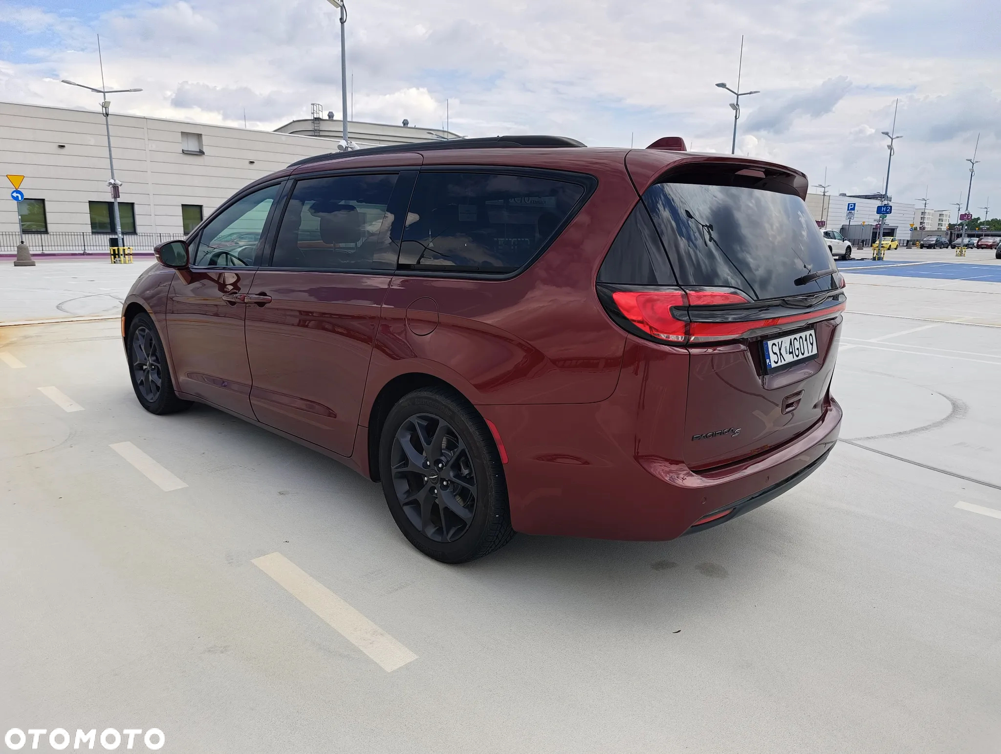 Chrysler Pacifica - 6