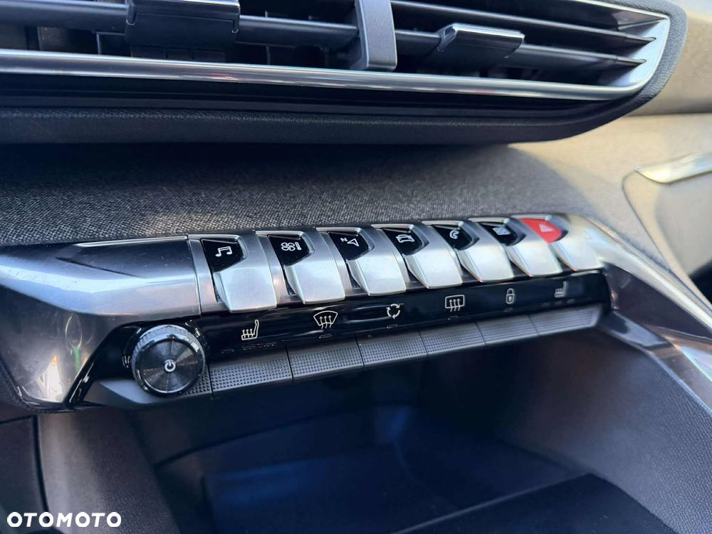 Peugeot 3008 1.6 BlueHDi Allure S&S - 31