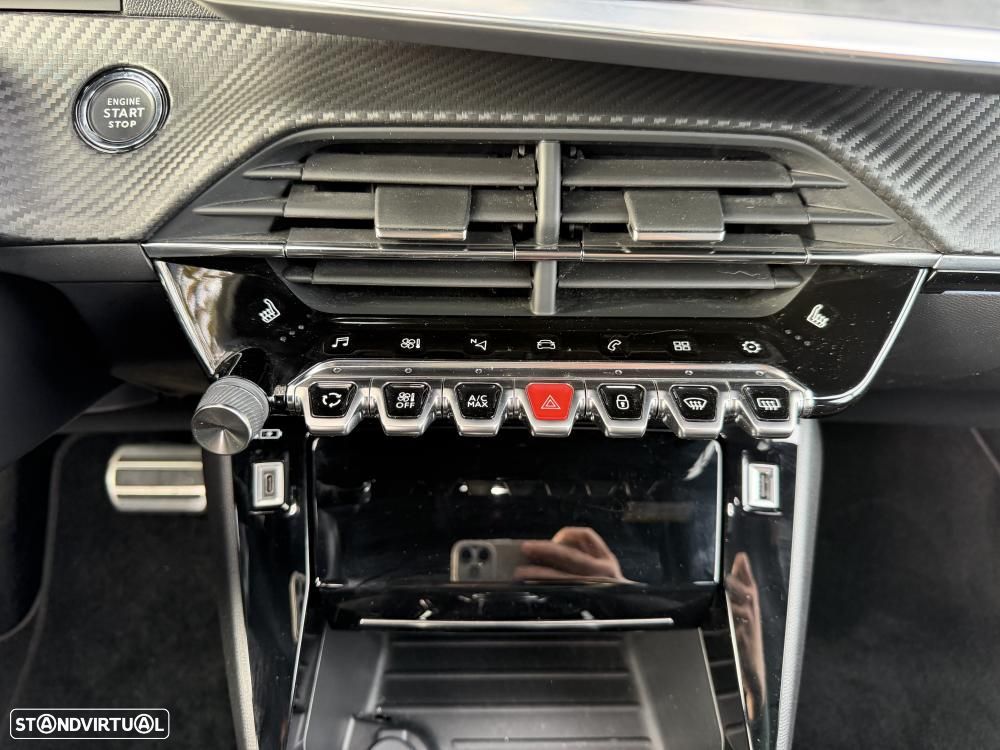 Peugeot 2008 1.2 PureTech GT Pack EAT8 - 28