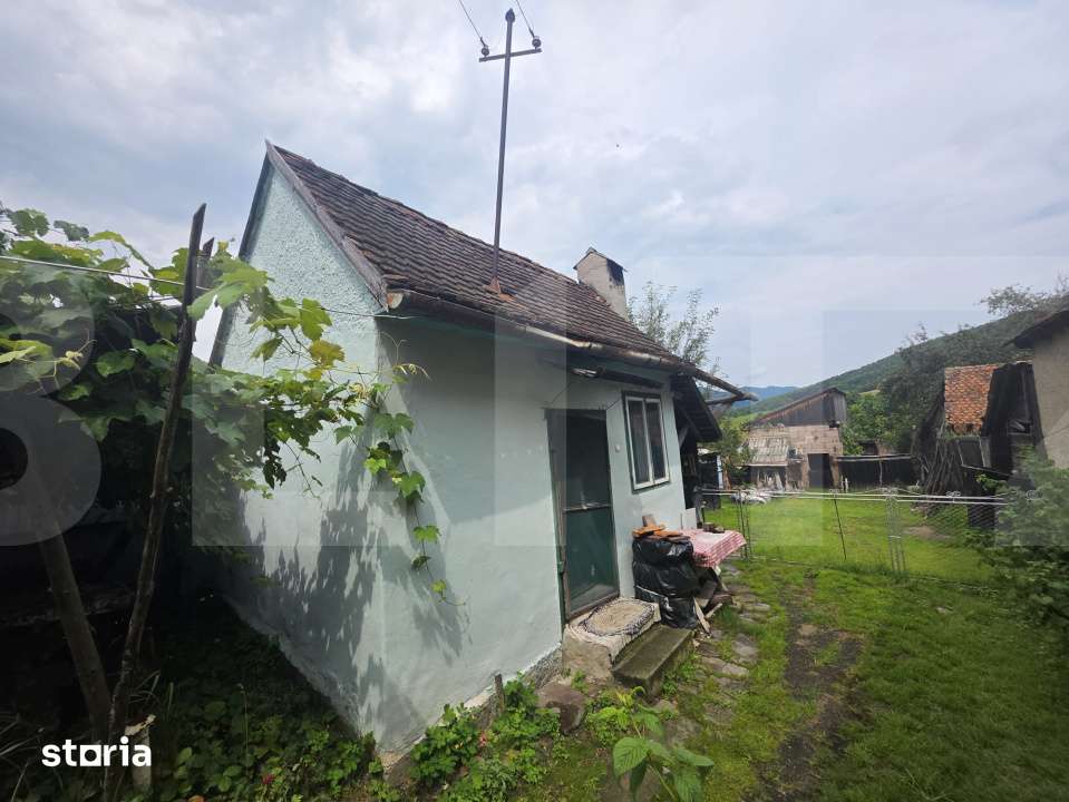 Casa taraneasca de lemn cu veranda - Imagine principală: 5/12