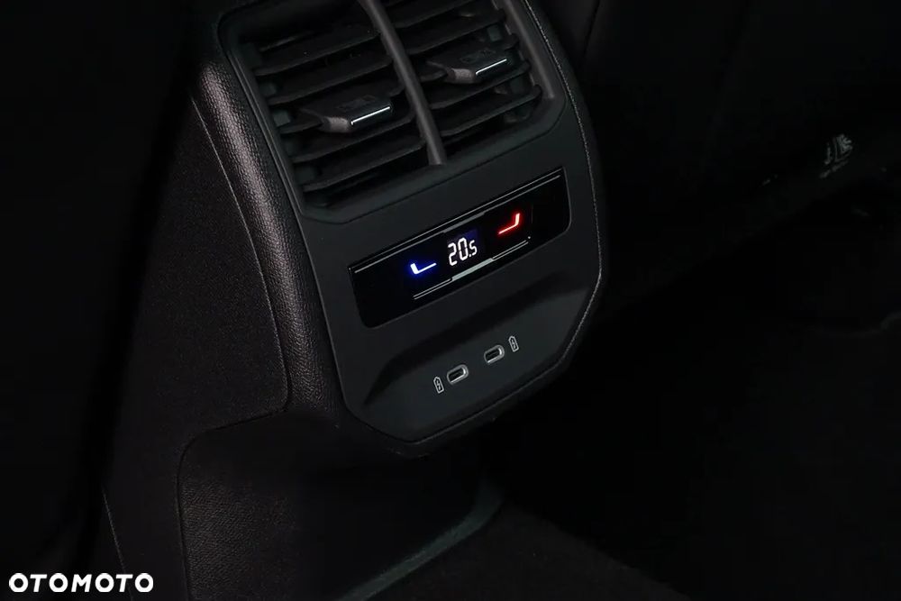 Cupra Leon Sportstourer 1.4 e-Hybrid (180 kW System) VZ CUP - 22