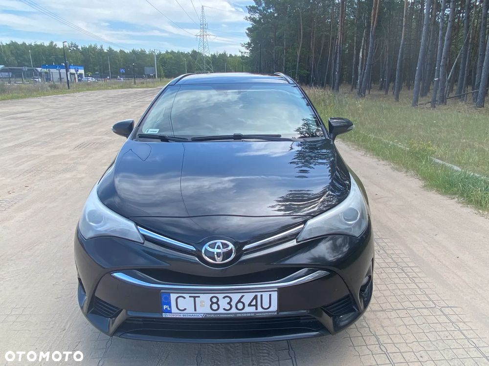 Toyota Avensis 2.0 D-4D Premium - 5