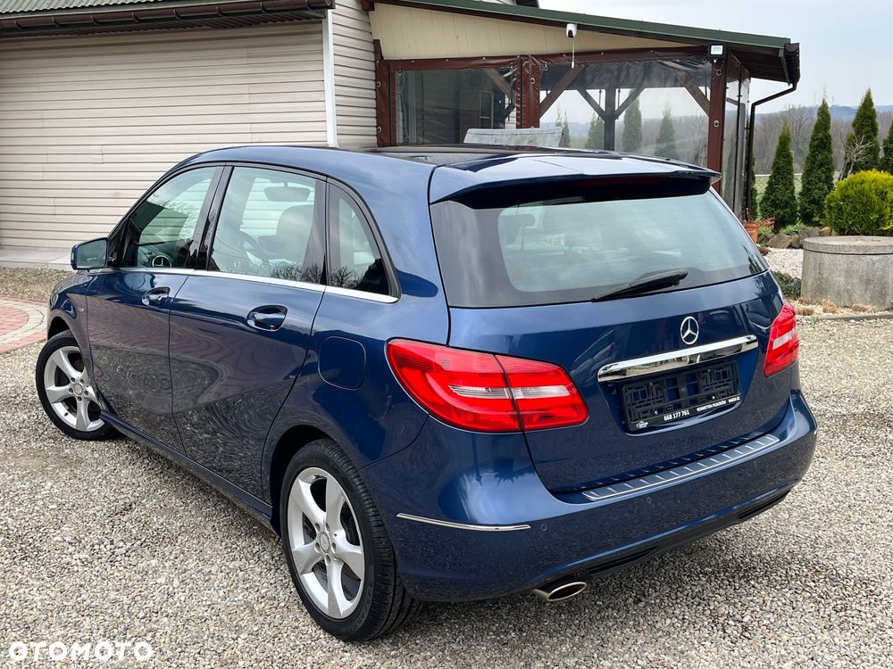 Mercedes-Benz Klasa B 180 (BlueEFFICIENCY) - 14