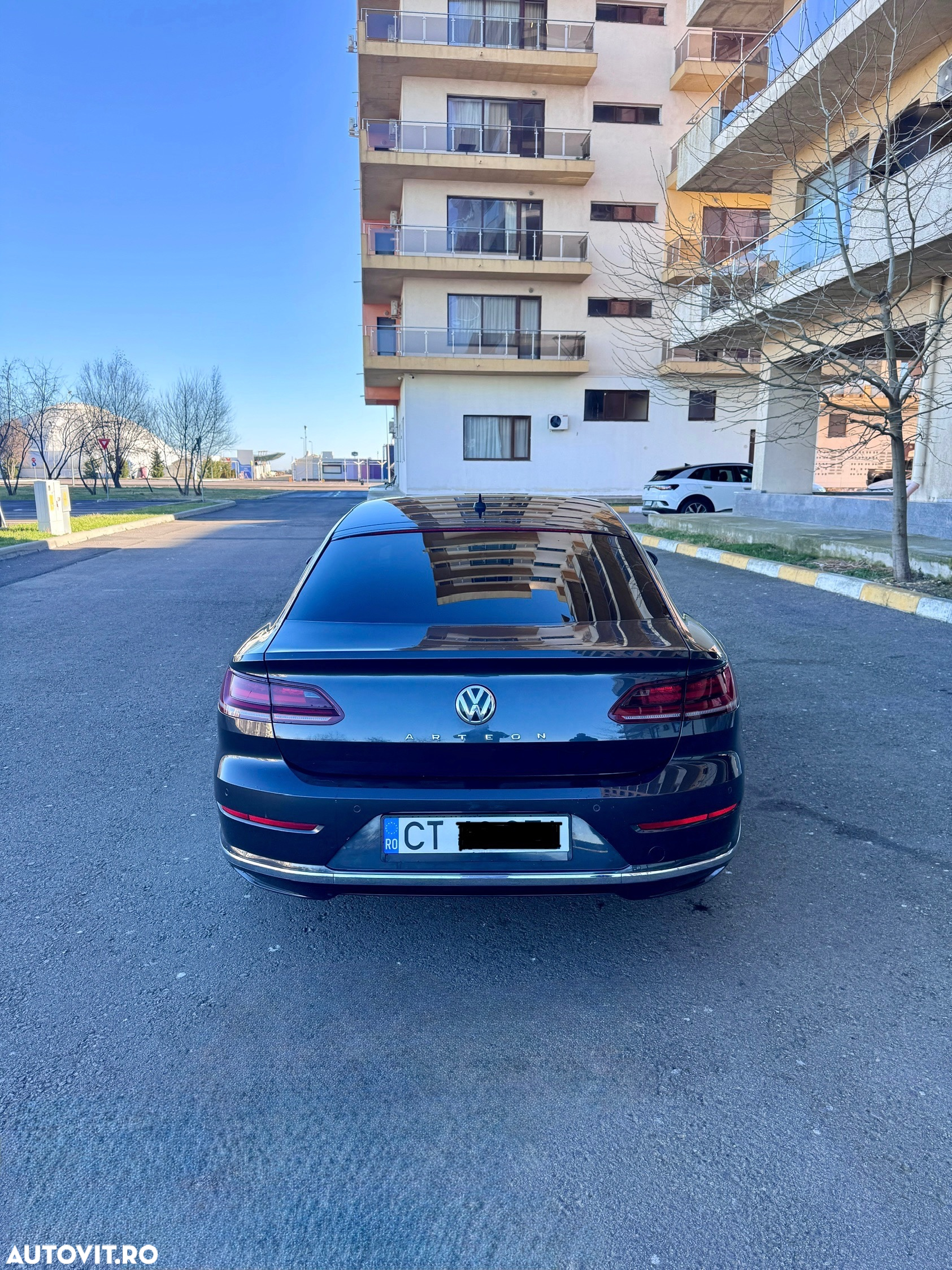 Volkswagen ARTEON 2.0 TDI DSG Elegance - 2