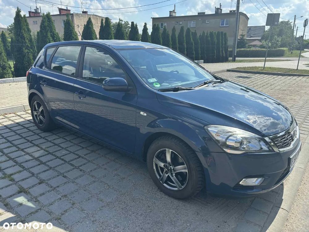 Kia Ceed - 5