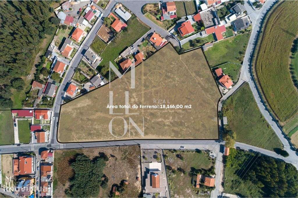 Terreno urbano, sito na rua de São Bento, Pedroso e Seixezelo, em Vila - Grande imagem: 2/17