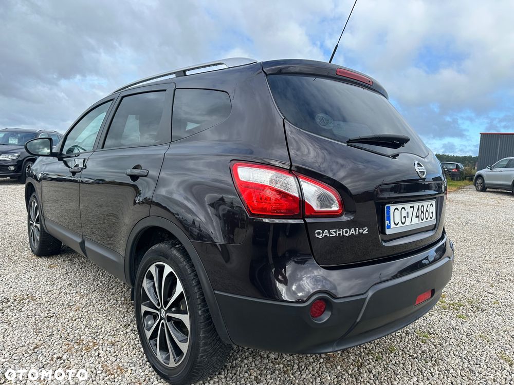 Nissan Qashqai+2 - 15