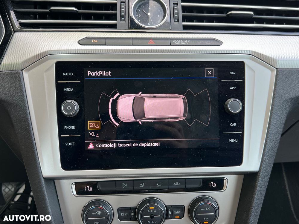 Volkswagen Passat Variant 1.6 TDI (BlueMotion Technology) DSG Comfortline - 19