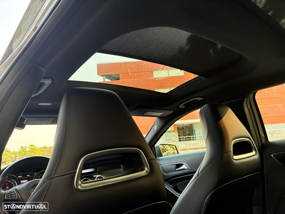 Mercedes-Benz GLA 250 4Matic 7G-DCT Style - 37