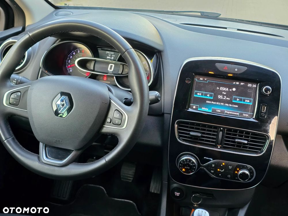 Renault Clio - 17