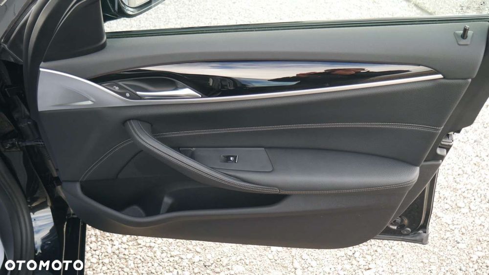 BMW Seria 5 - 13