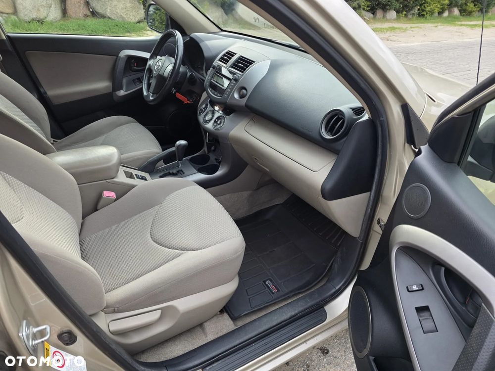 Toyota RAV4 2.5 VVT-i Base 4x2 - 6