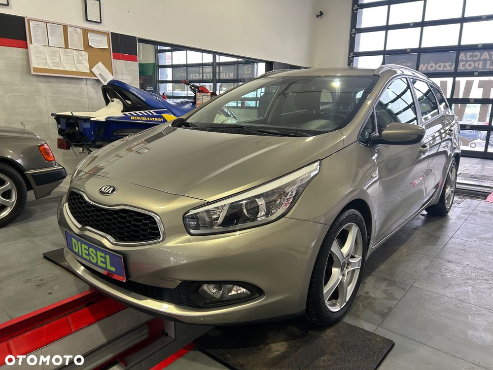 Kia Ceed 1.6 CRDi Smart - 1