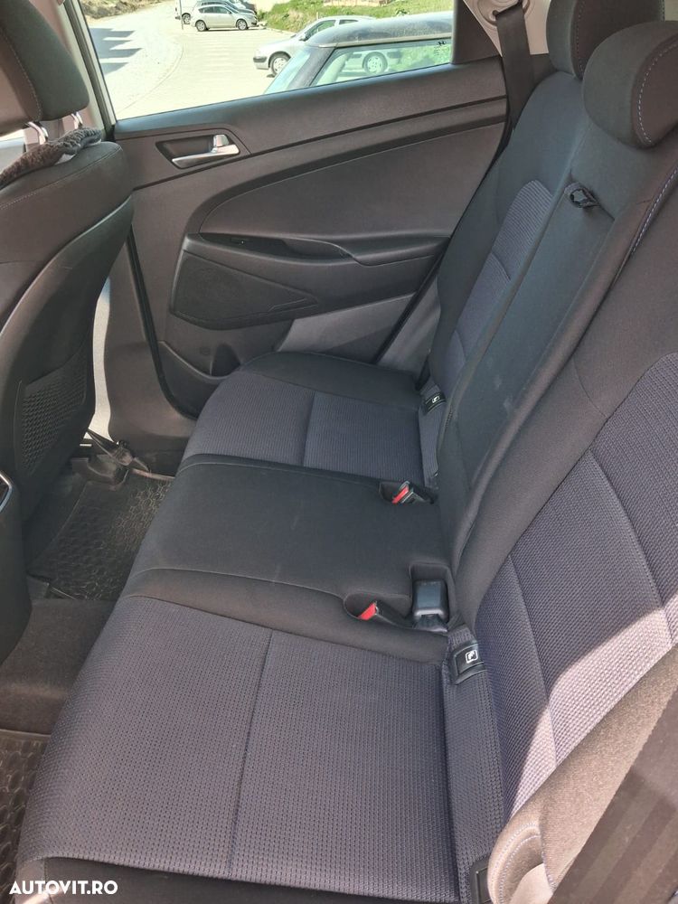 Hyundai Tucson 2.0 CRDI 4WD 6MT Style - 14