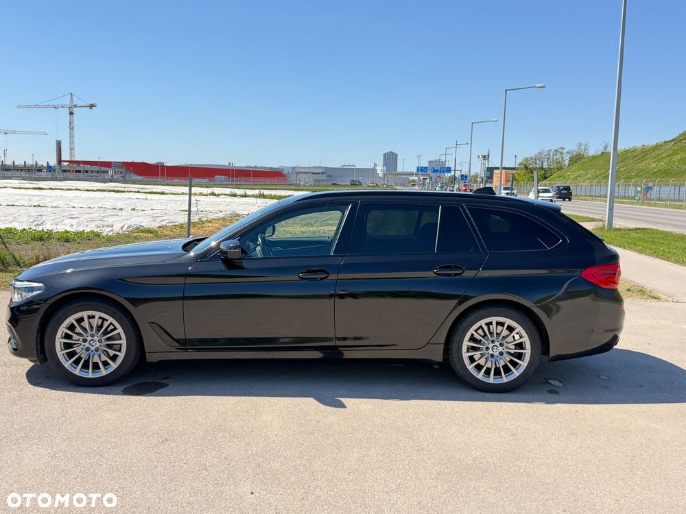 BMW Seria 5 520d xDrive MHEV Sport Line sport - 14