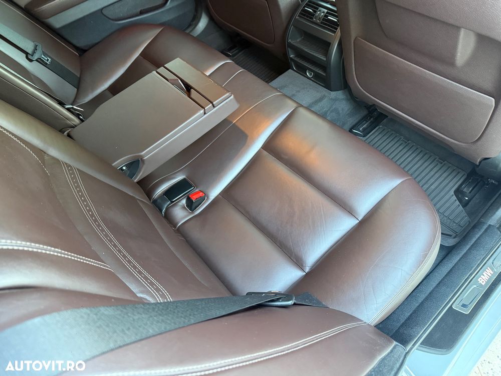 BMW Seria 5 520d AT - 14