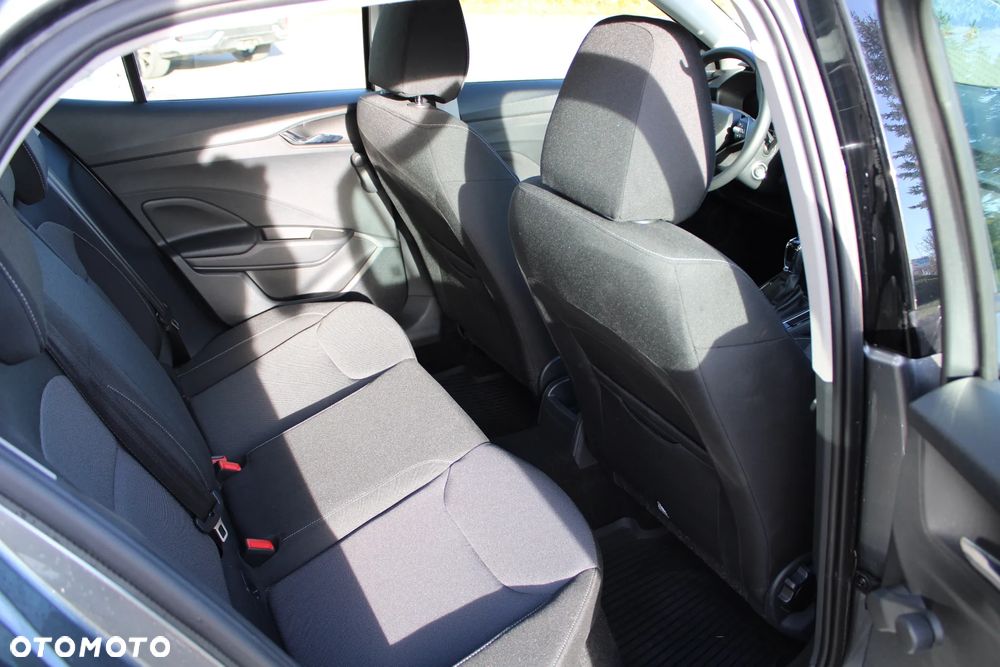 Skoda Fabia 1.0 TSI Selection DSG - 18