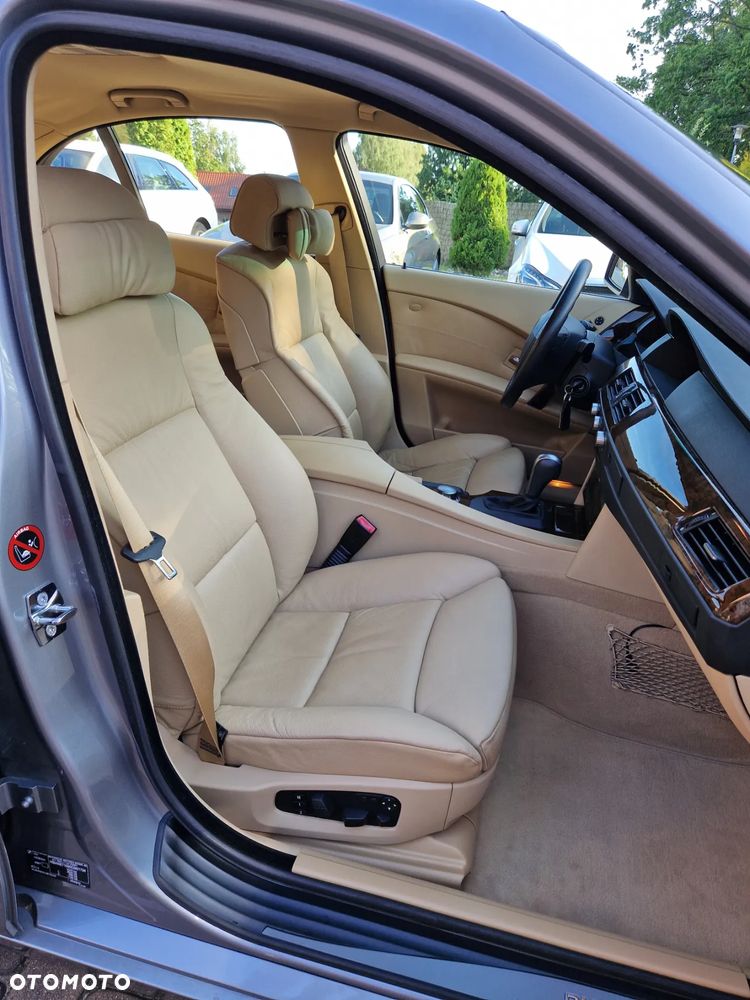 BMW Seria 5 530i - 14