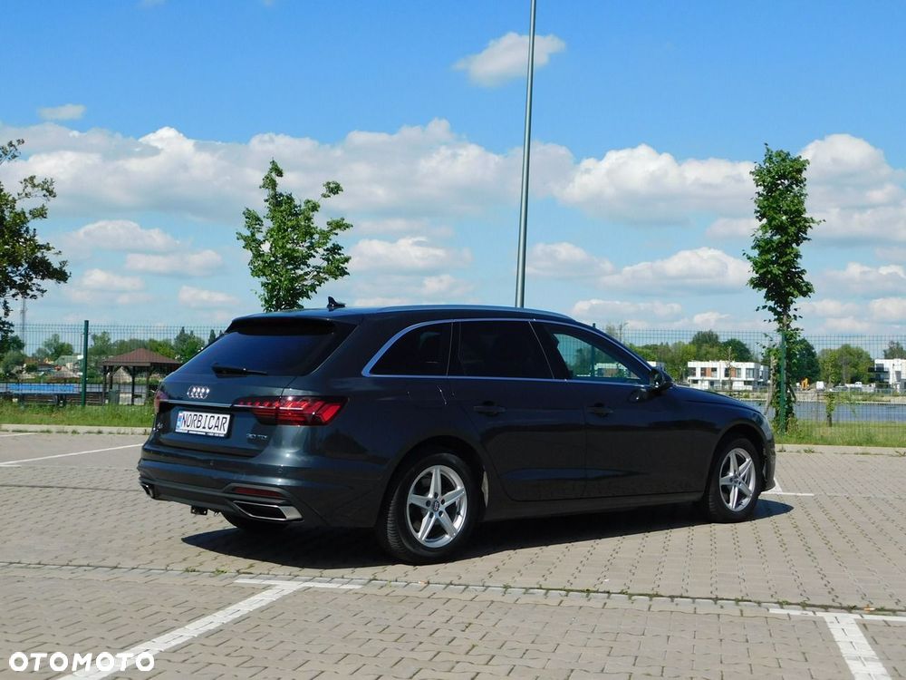 Audi A4 Avant - 5