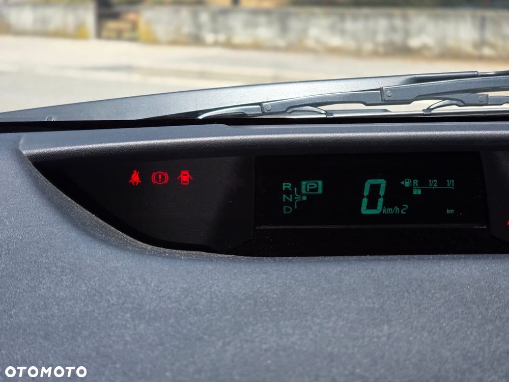 Toyota Prius 1.5 VVT-i Prestige - 13