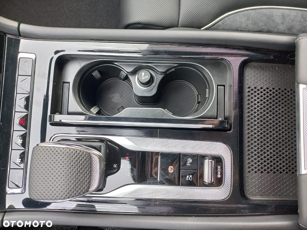 Hongqi H6 2.0T Deluxe - 22