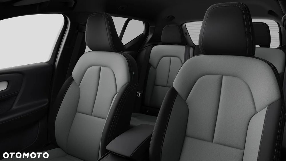 Volvo XC 40 B3 Plus Dark - 9