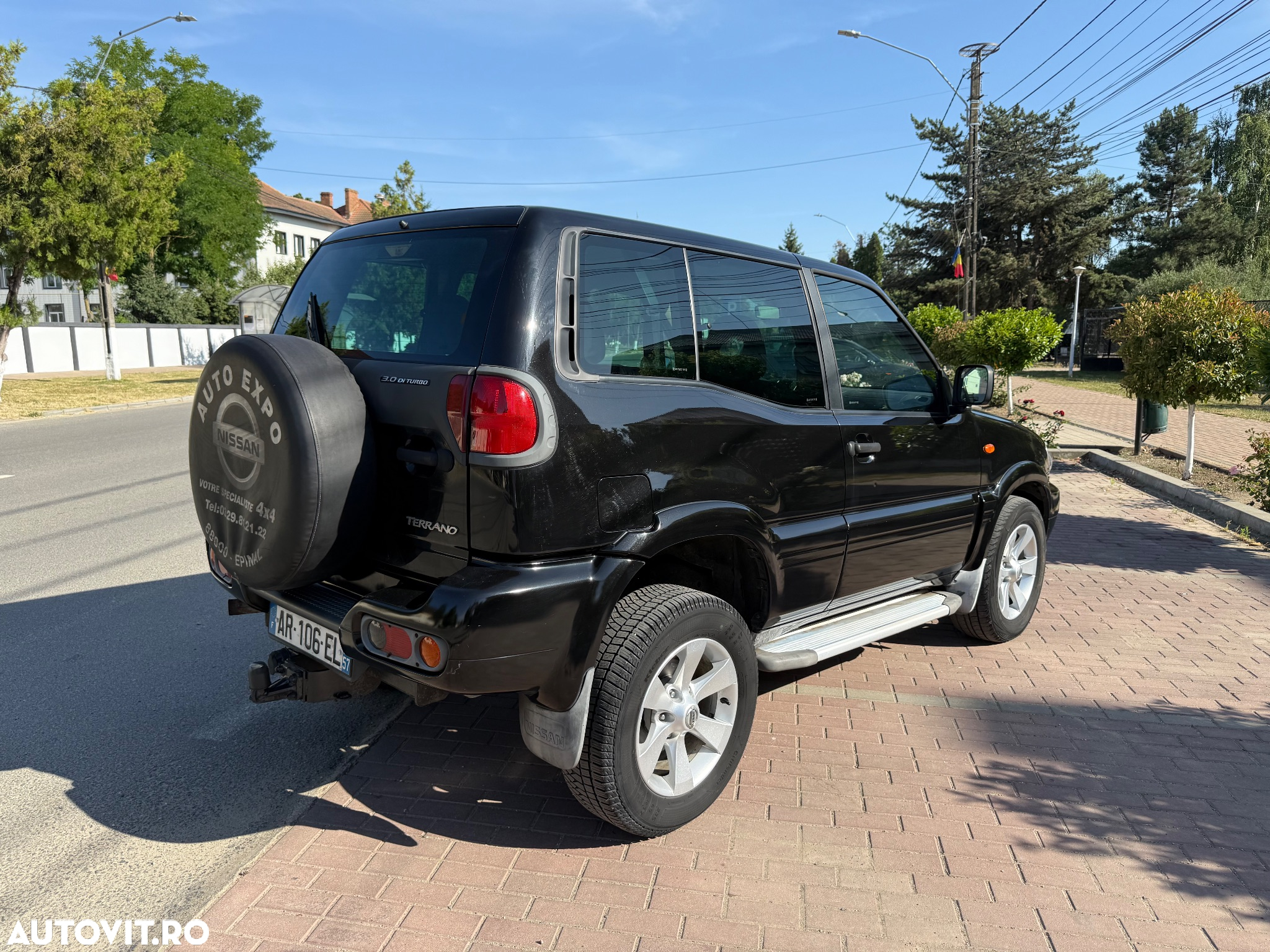Nissan Terrano 3.0 TDI Luxury - 2