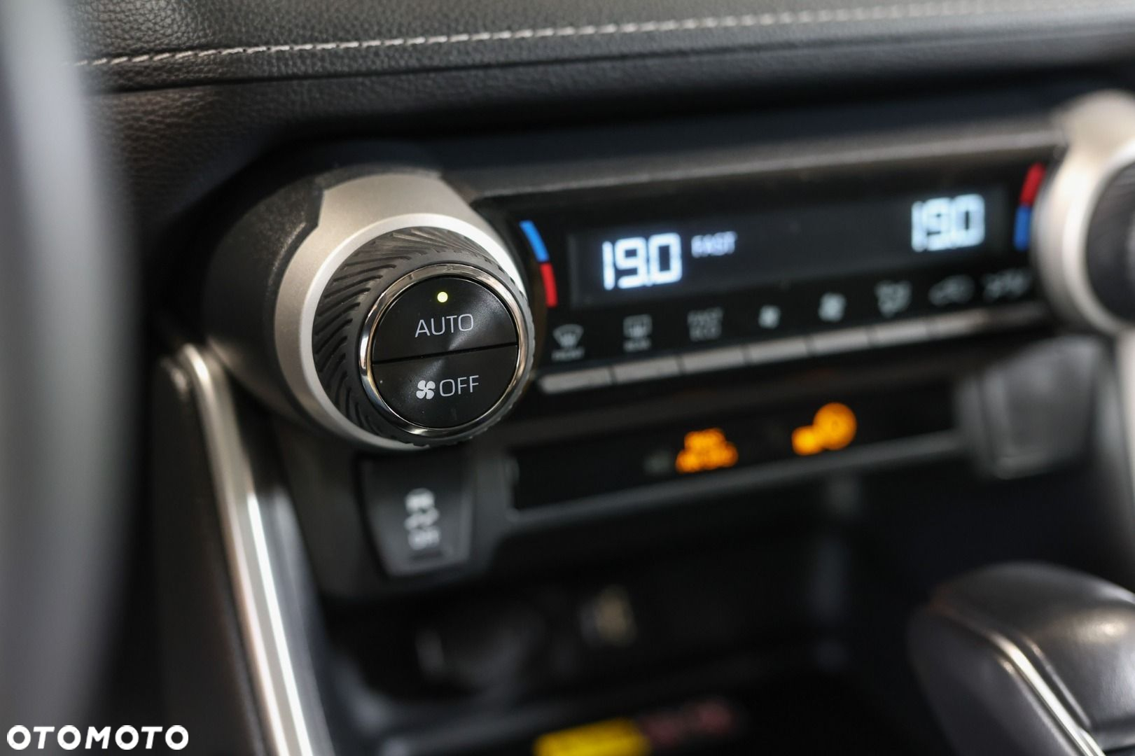 Toyota RAV4 - 29