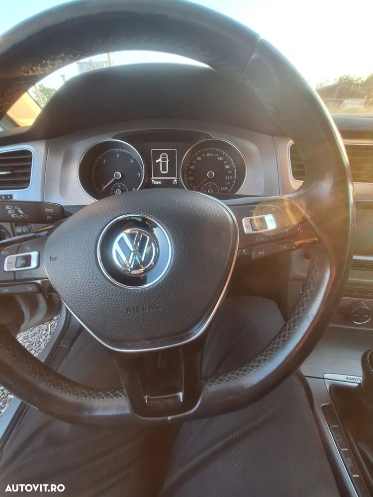 Volkswagen Golf 1.6 TDI 4Motion BlueMotion Technology Comfortline - 10