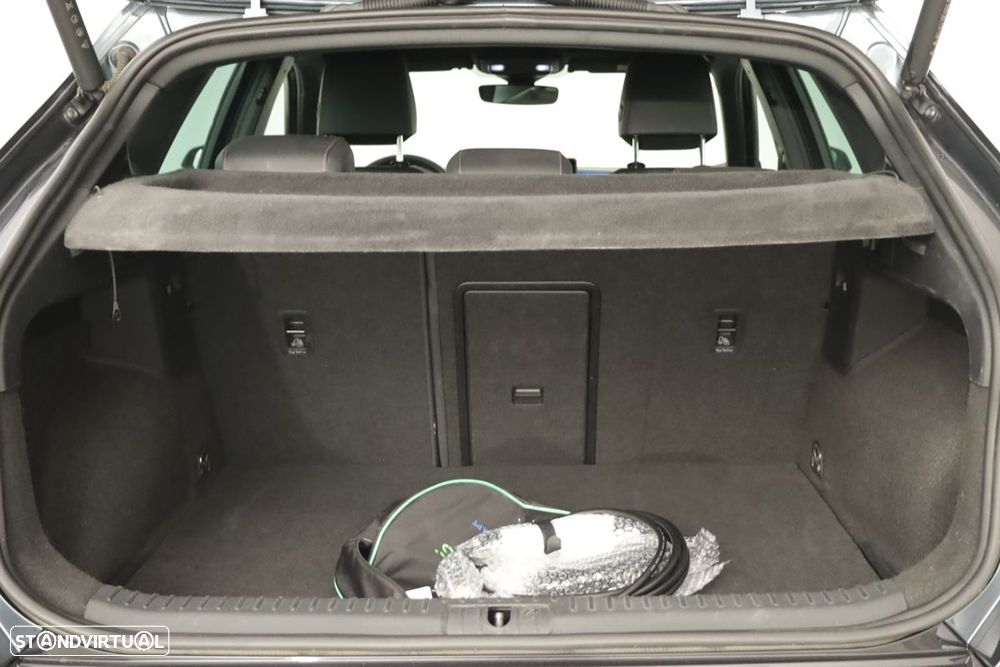 Cupra Formentor 1.5 e-Hybrid DSG - 24