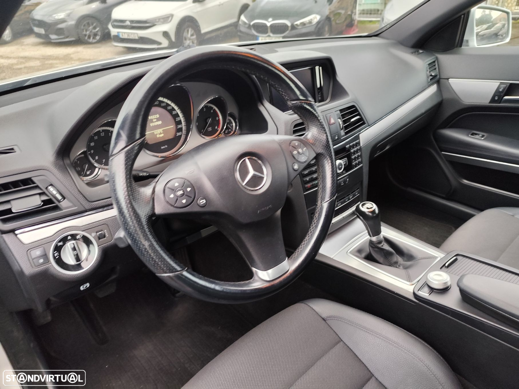 Mercedes-Benz E 220 CDi Avantgarde BlueEfficiency - 9