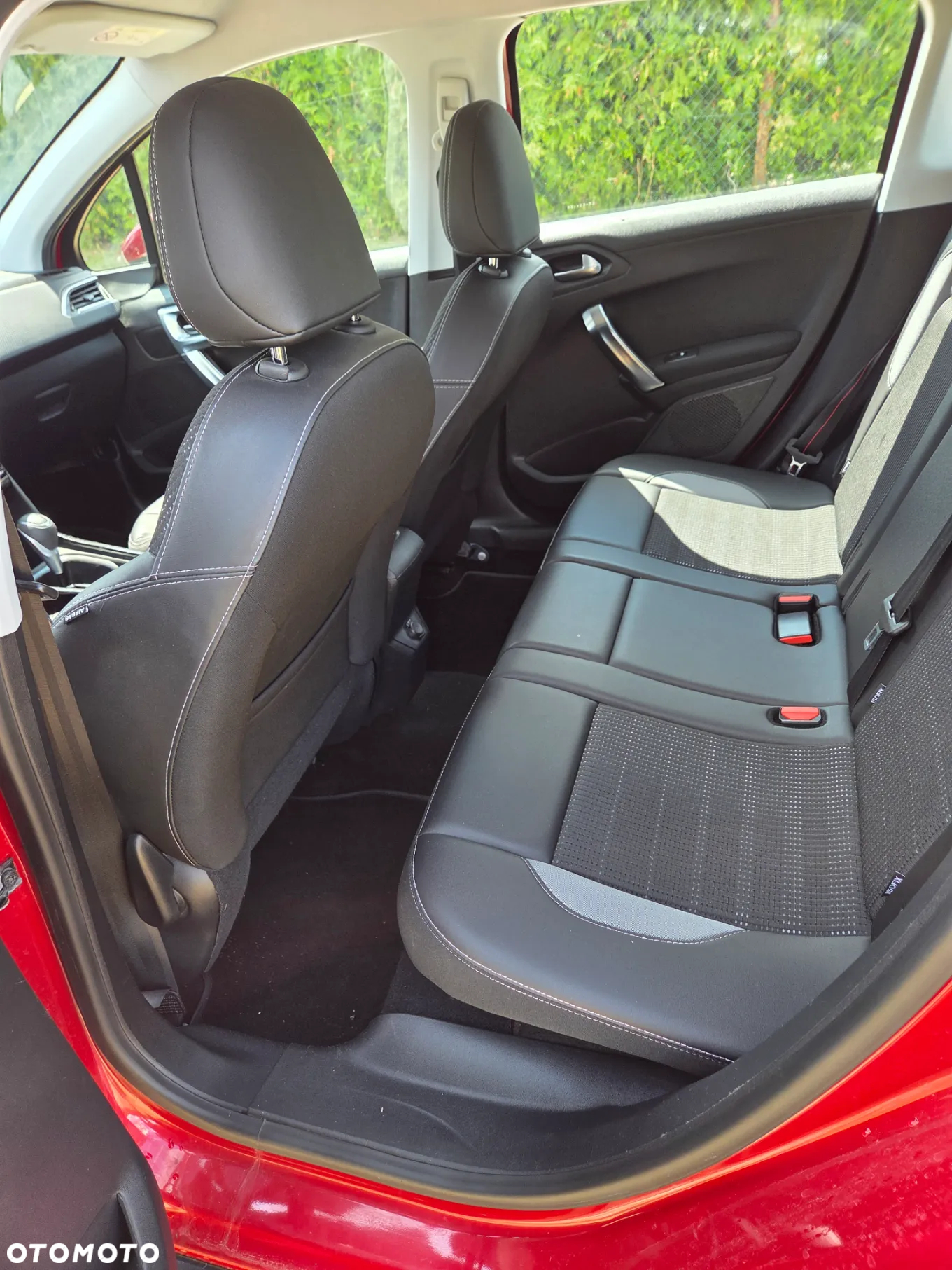 Peugeot 2008 1.2 Pure Tech Active S&S EAT6 - 10