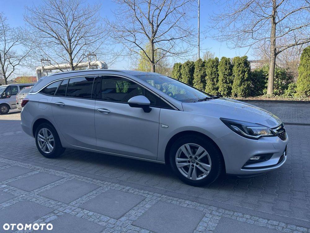 Opel Astra - 4