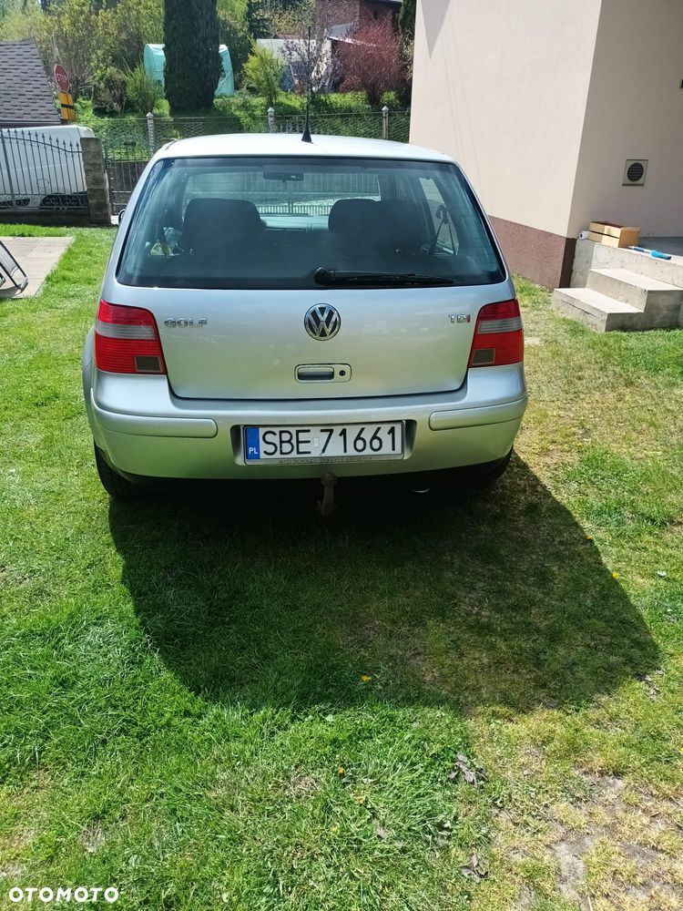 Volkswagen Golf - 3