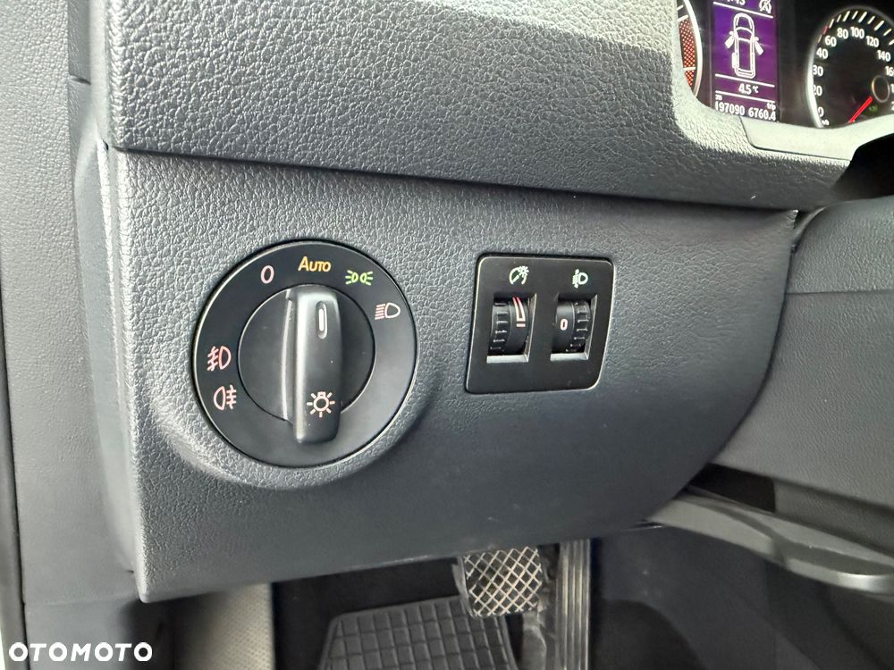 Volkswagen Caddy Maxi 1.4 TSI Comfortline DSG - 21