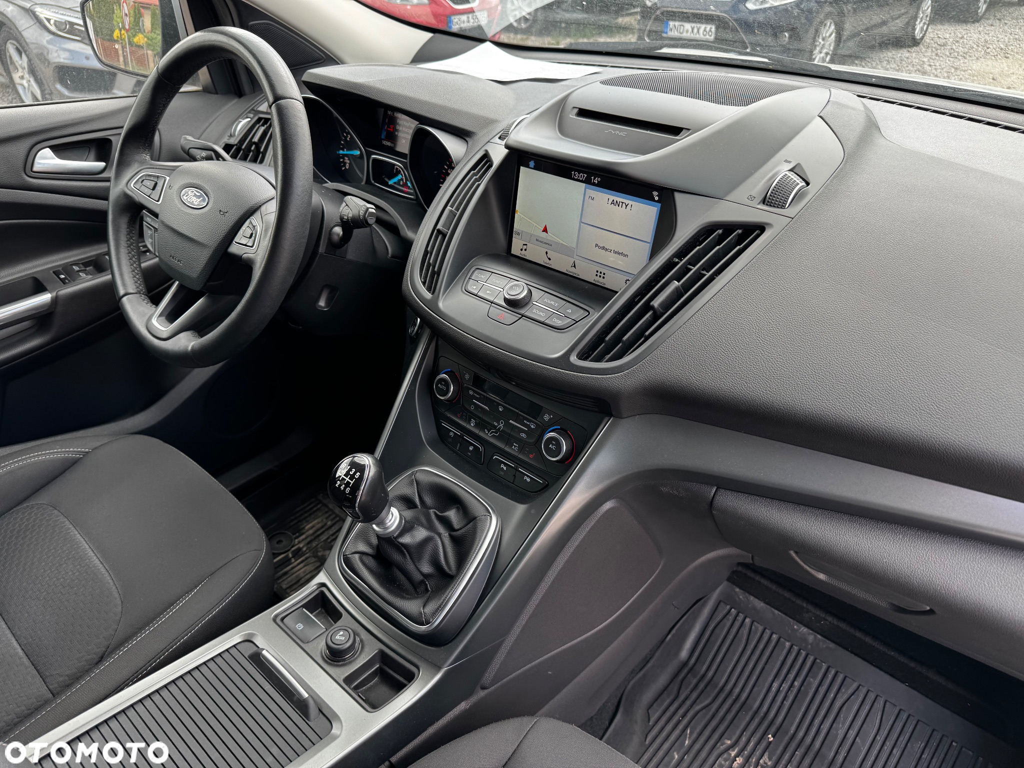 Ford Kuga 1.5 EcoBoost 2x4 Cool & Connect - 39