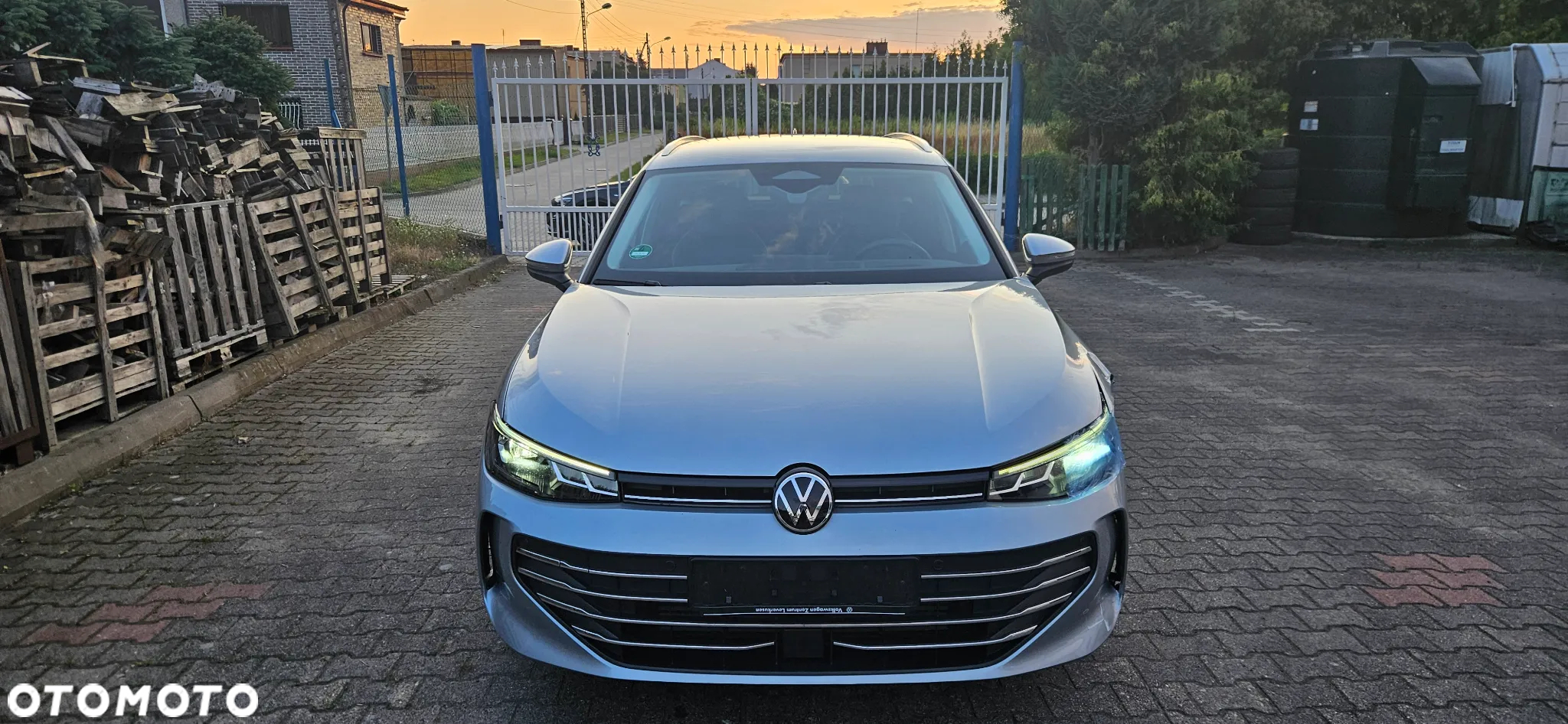 Volkswagen Passat 2.0 TDI SCR Business Plus DSG - 2