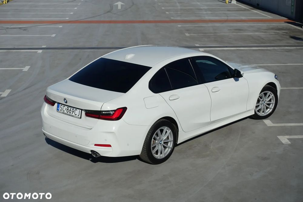 BMW Seria 3 318d - 10
