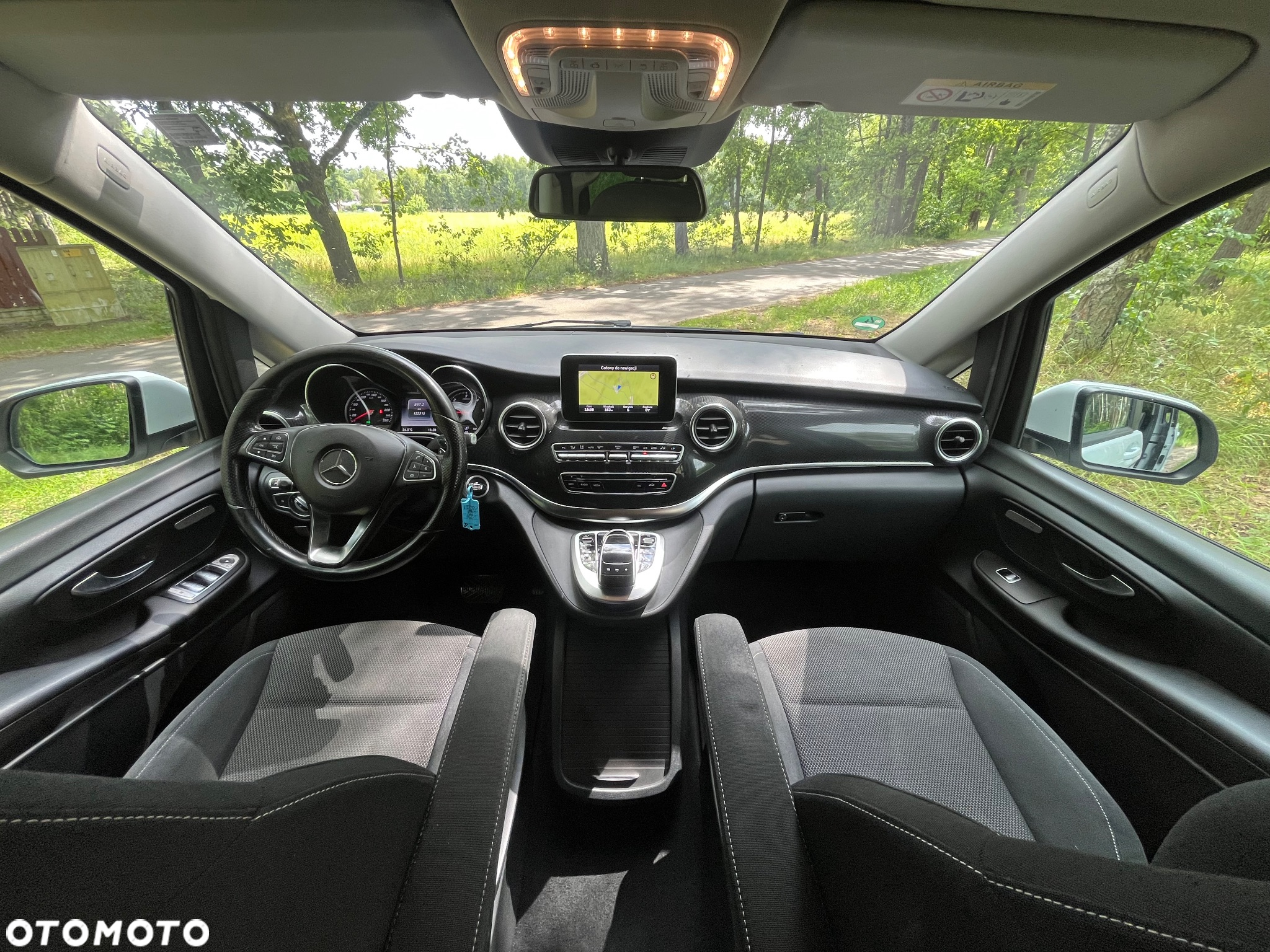 Mercedes-Benz Klasa V 220 CDI lang 7G-TRONIC Avantgarde - 27