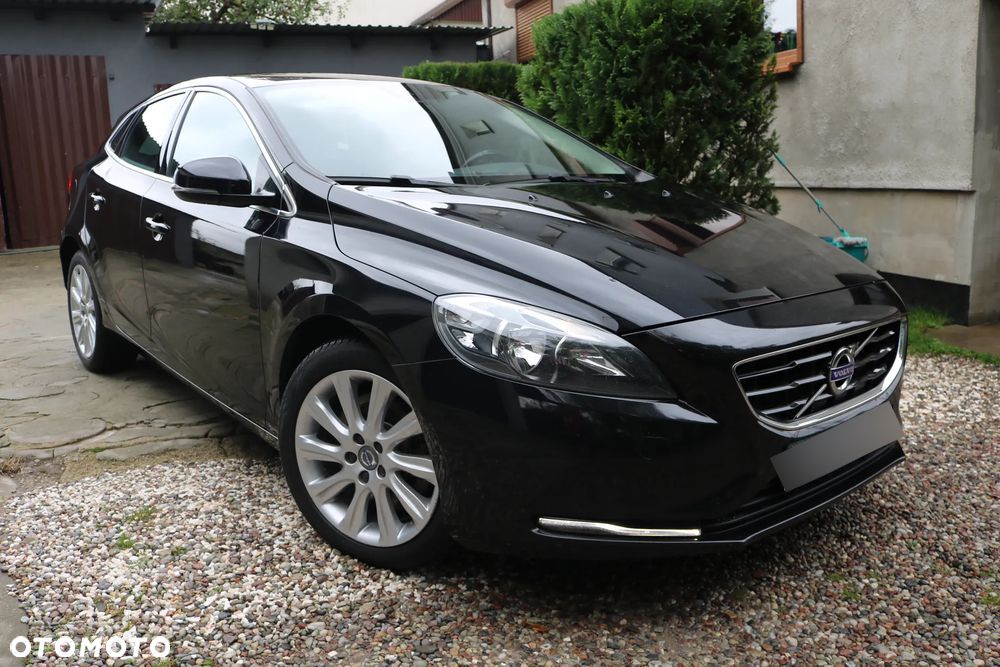 Volvo V40 D4 Drive-E Momentum - 1