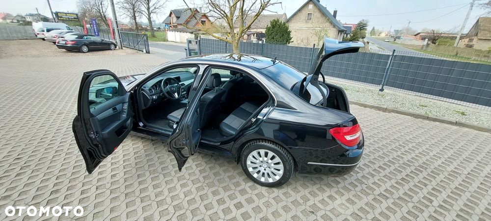 Mercedes-Benz Klasa C - 21