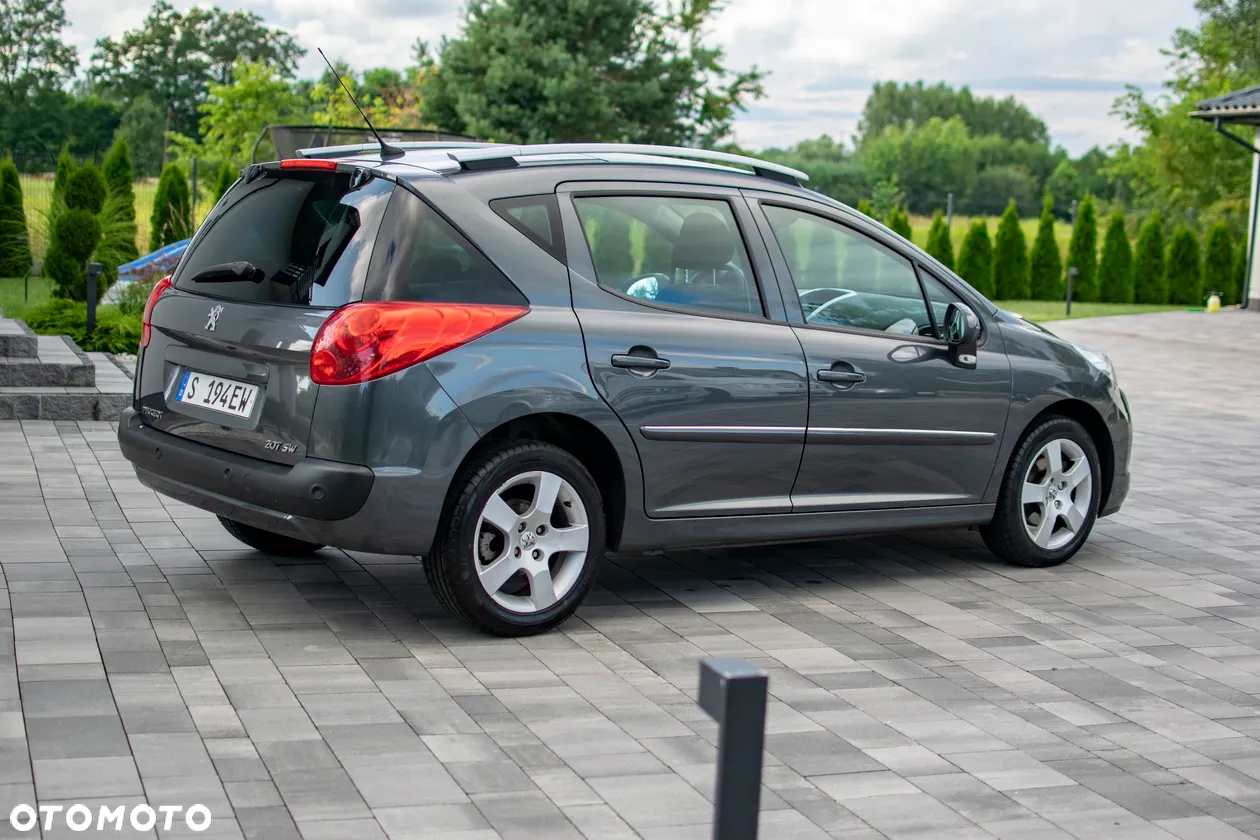 Peugeot 207 - 17