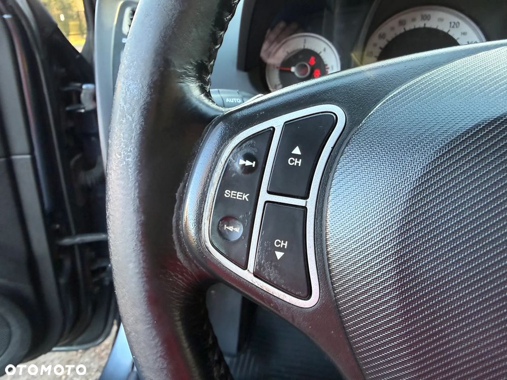 Kia Ceed 1.6 CRDi 90 Vision - 14