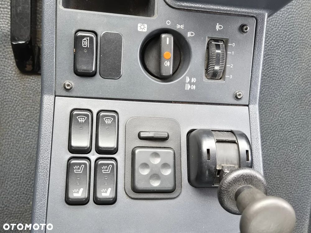 Unimog U300 4X4 - 10