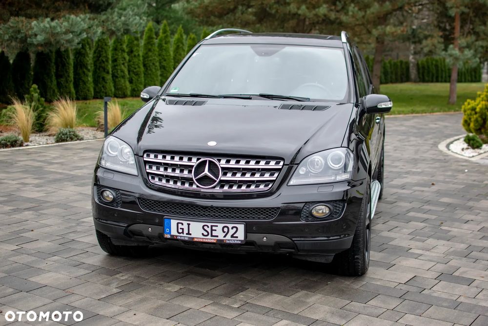 Mercedes-Benz ML - 9