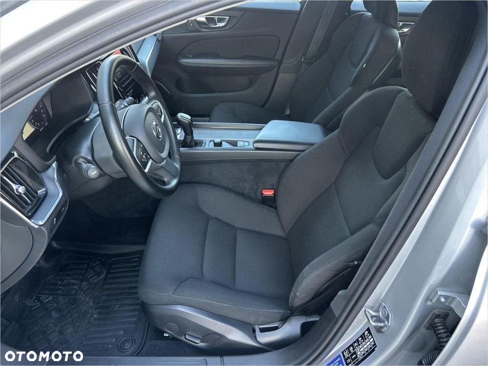 Volvo V60 D3 SCR - 17