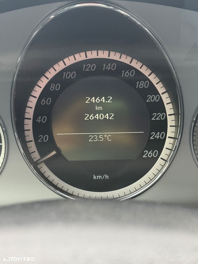 Mercedes-Benz E 220 CDI BlueEfficiency - 6