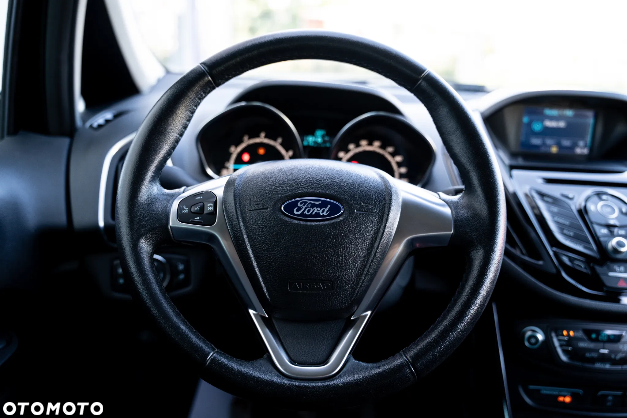 Ford B-MAX 1.0 EcoBoost Titanium - 12