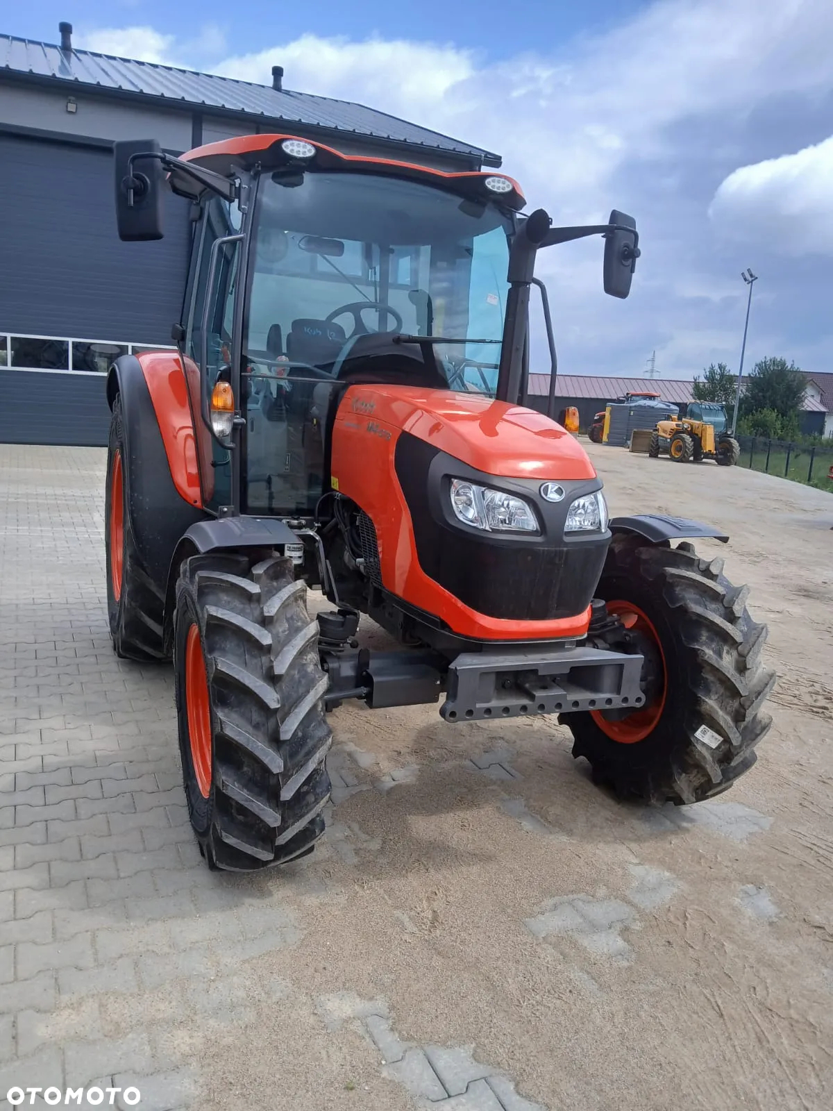 Kubota M4-073 18 x 18 - 5