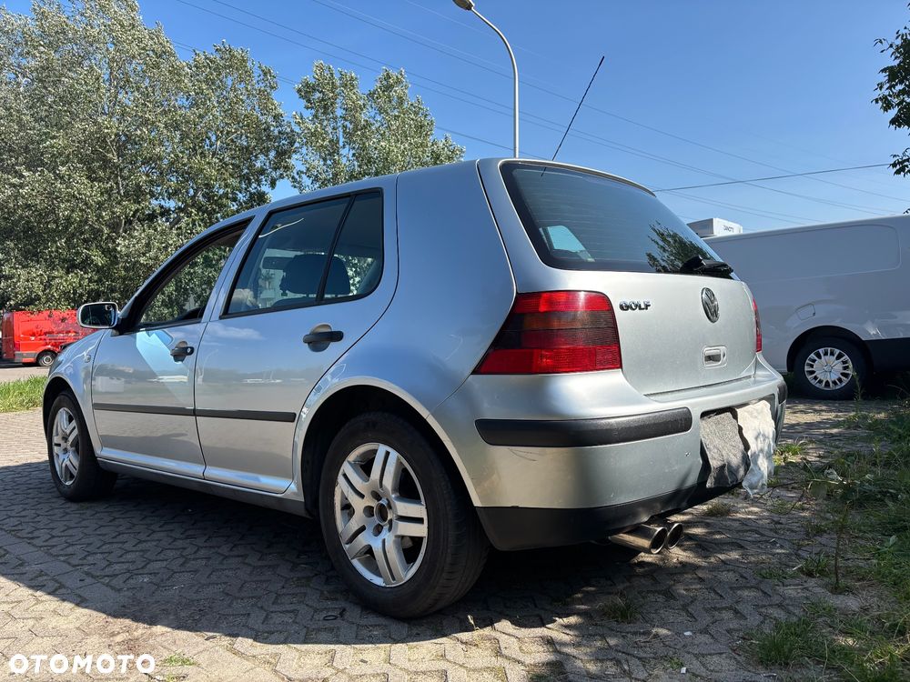 Volkswagen Golf IV 1.4 16V Basis - 4